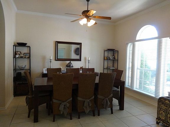 2nd image of 417 Wrought Iron Dr