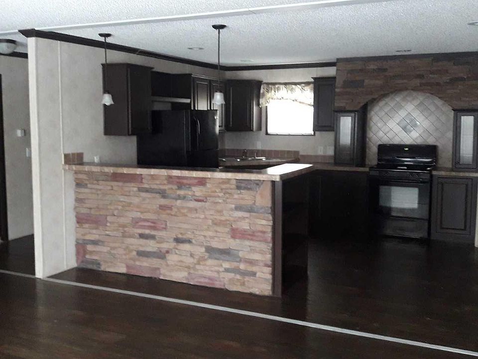 1st image of 44 Glarus Ln