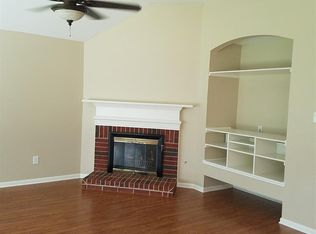 1938 Diamond Brook Dr, Houston, TX 77062