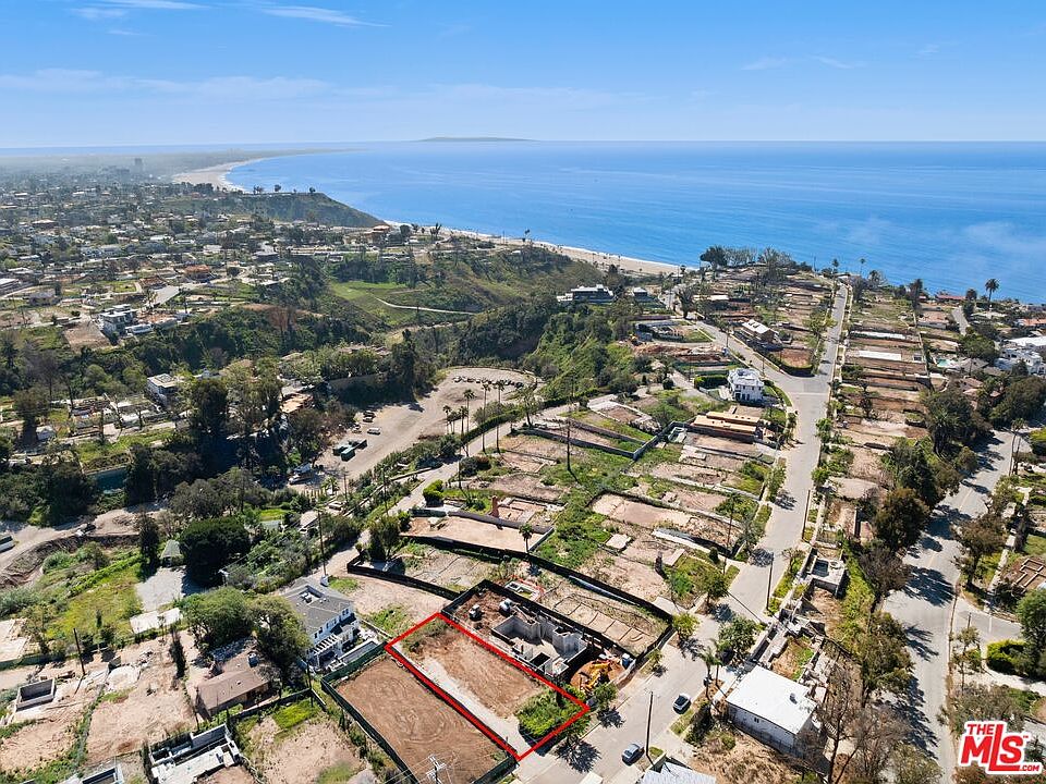 1st image of 566 N Las Casas Ave
