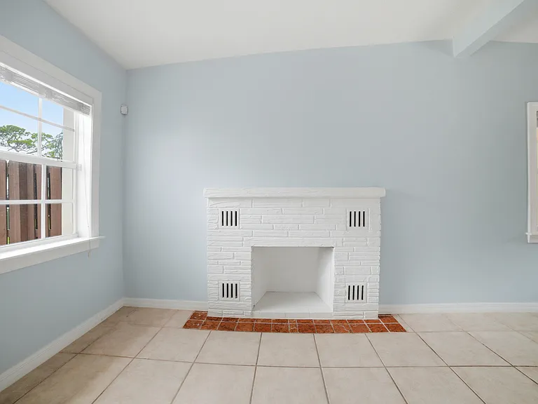 1717 SW 12th Ct — Photo 8