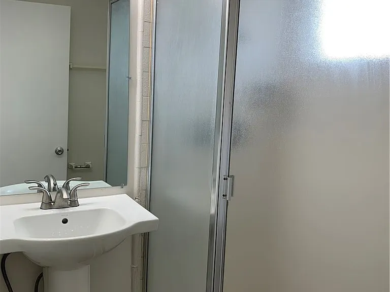 656 Lemar Park Dr — Photo 10