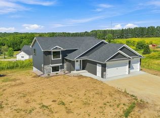 N5170 732nd St, Trimbelle, WI 54011