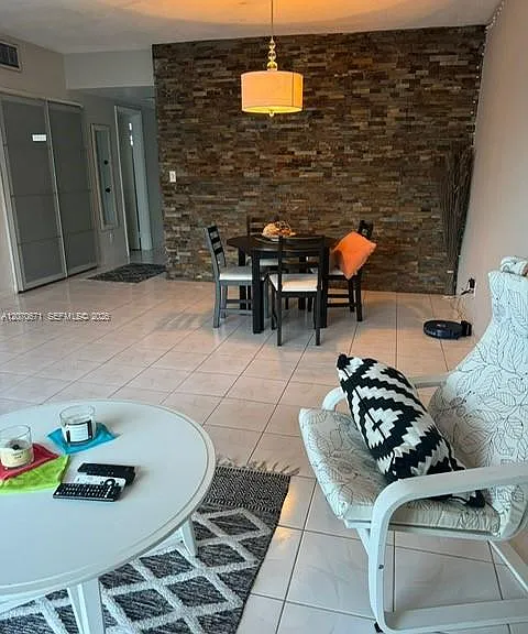 450 Golden Isles Dr #2F — Photo 4