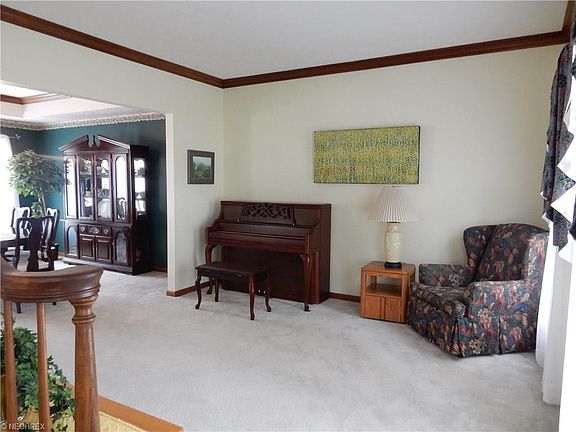 3rd image of 3477 Abington Ct