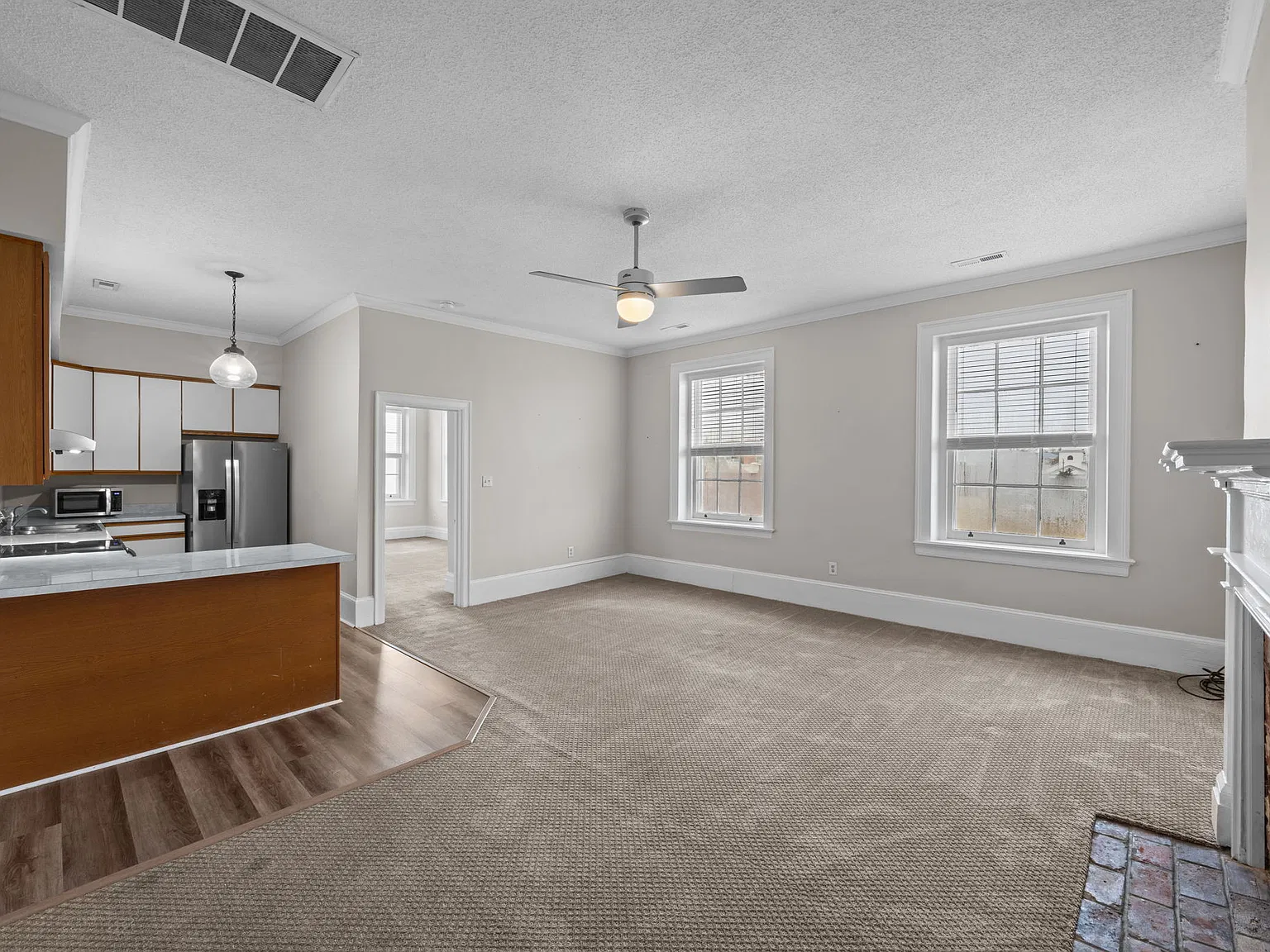 415 Broad St — Photo 1