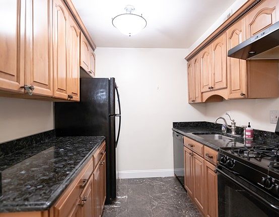 2nd image of 10224 Rockville Pike APT 202