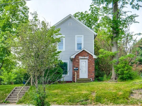 340 Crosby St, Akron, OH 44303