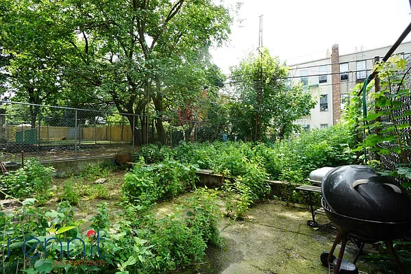 Rented by Rennit Inc. | media 55