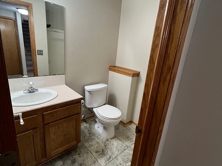 2430 S Gatewood St — Photo 22