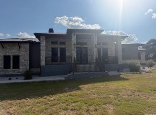 538 San Marcos Trl, Canyon Lake, TX 78132