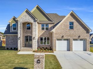 2206 Peterson Dr, Chattanooga, TN 37421