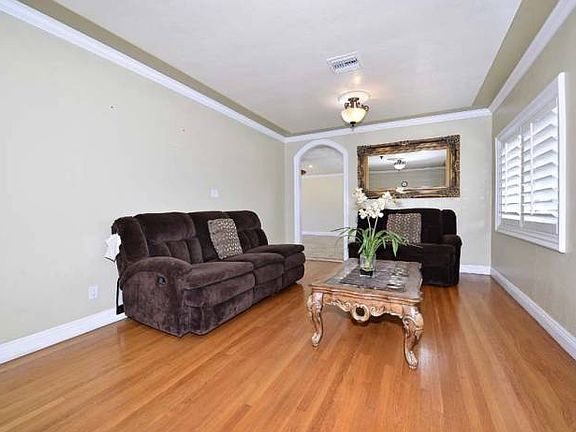 4th image of 791 Ash Ave