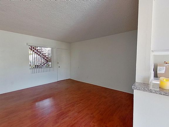 3rd image of 2-3875 Wade St #2