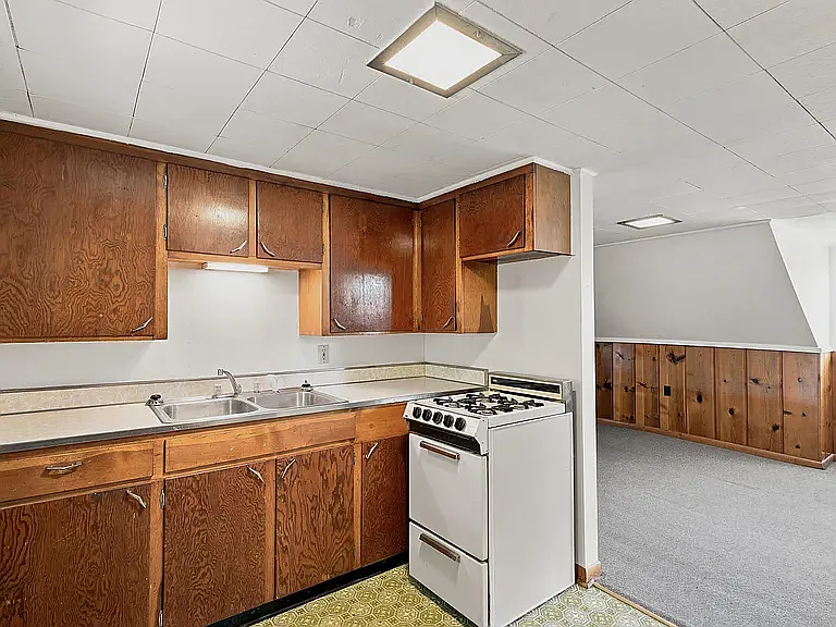 211 N Ann St #201 — Photo 5