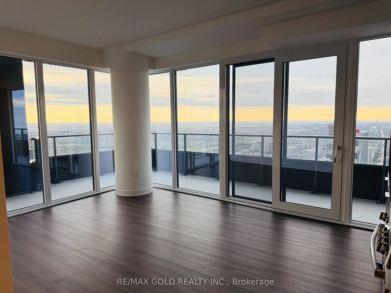 2 bed, $3,000 — Photo 2