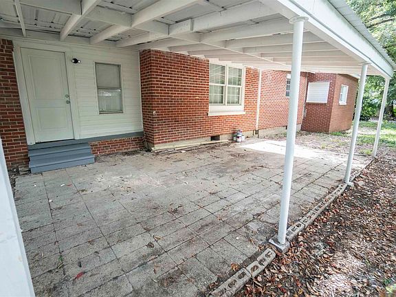 2nd image of 601 N Green St