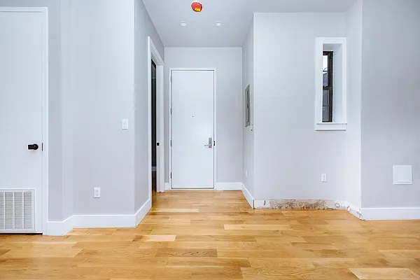 Rented by Nooklyn NYC LLC | media 55