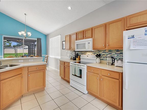 5th image of 422 Tupelo Cir
