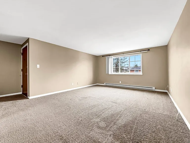 Aurora Village — Photo 16