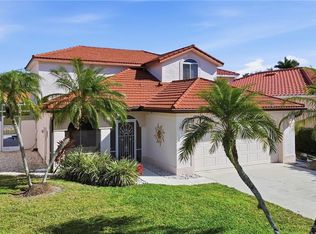 196 Sabal Lake DR, NAPLES, FL 34104