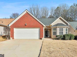 515 Hunterian Pl, Newnan, GA 30265
