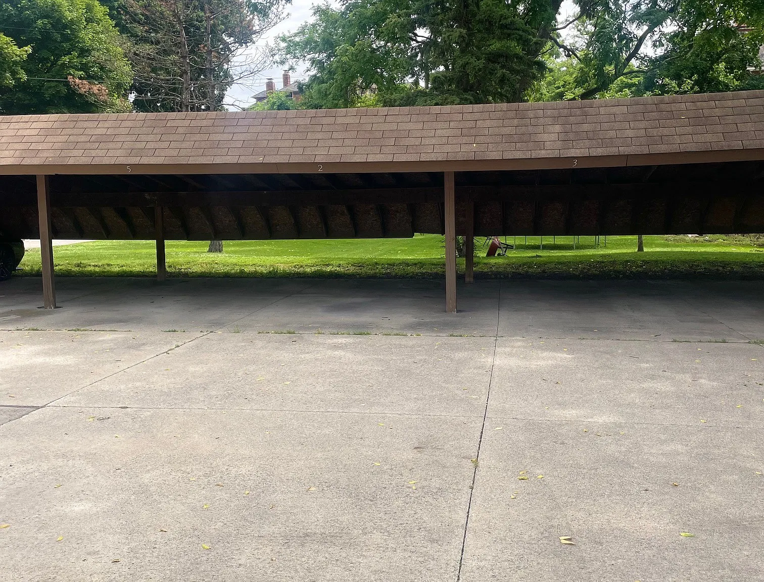 1 bed, 850 sqft, $1,050 — Photo 2