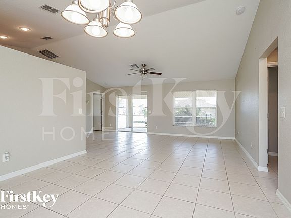 5th image of 18201 Fern Rd