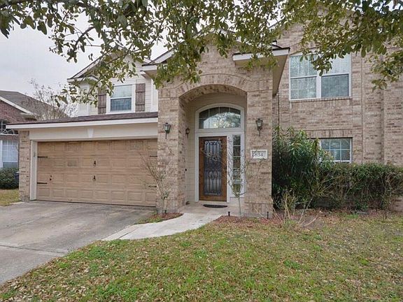 2nd image of 834 Hillock Bluff Cir