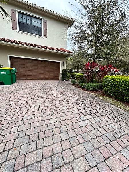 1st image of 5901 NW 56th Ct