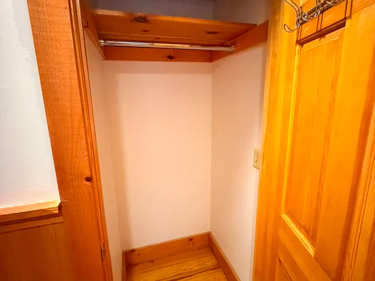 16 Livingston St #C — Photo 14