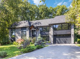 1489 Rogerswood Ct, Mississauga, ON L5J 1R7