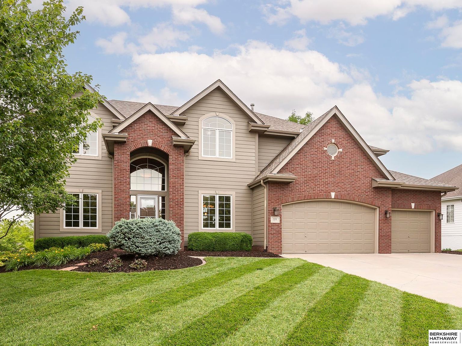 2351 Crystal Creek Dr, Papillion, NE 68046 MLS 22315081 Zillow