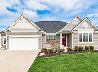 5944 Blue Star Dr, Grove City, OH 43123