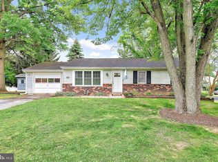 14 Brandywine Dr, Mechanicsburg, PA 17050