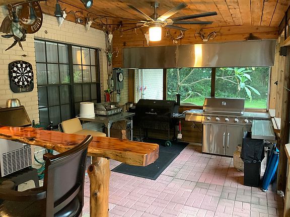 4th image of 1435 Country Oaks Blvd