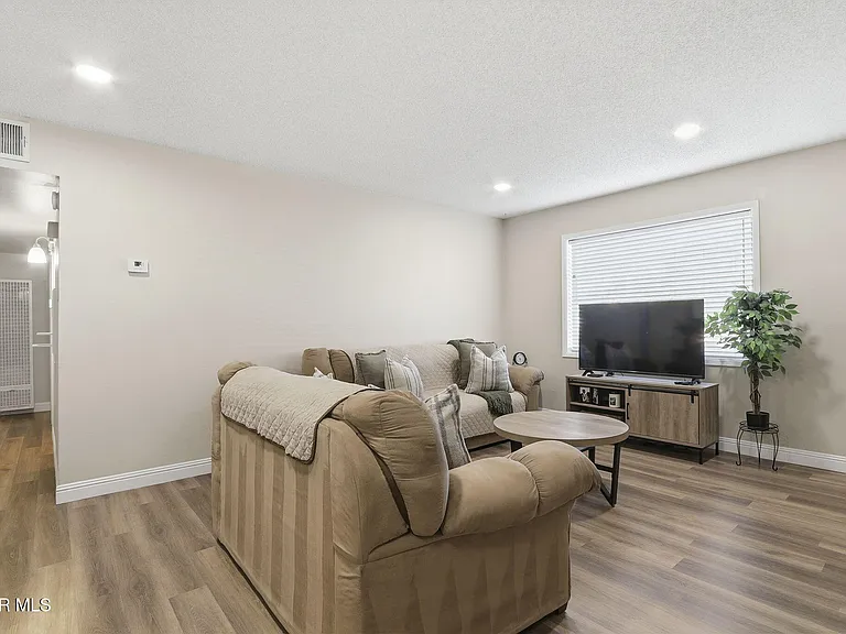 4873 McGregor Dr — Photo 10