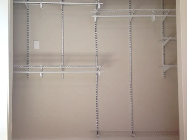 1050 N Emerson St #10 — Photo 6