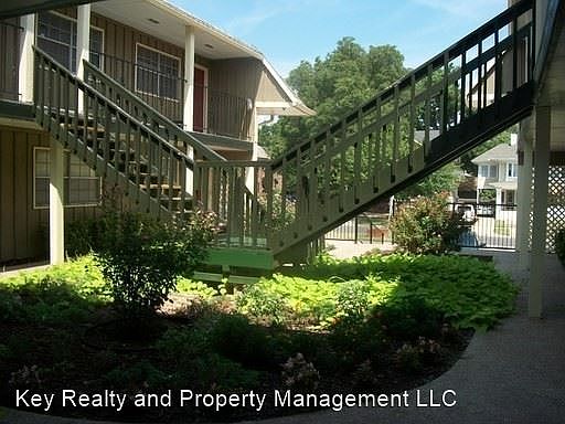 1st image of 700 NW 17th St #3690586