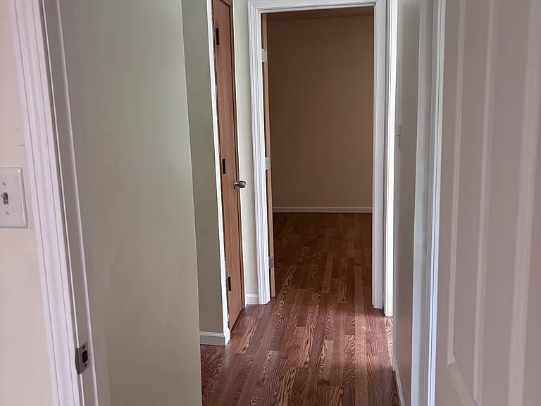 3030 Lyme St — Photo 9