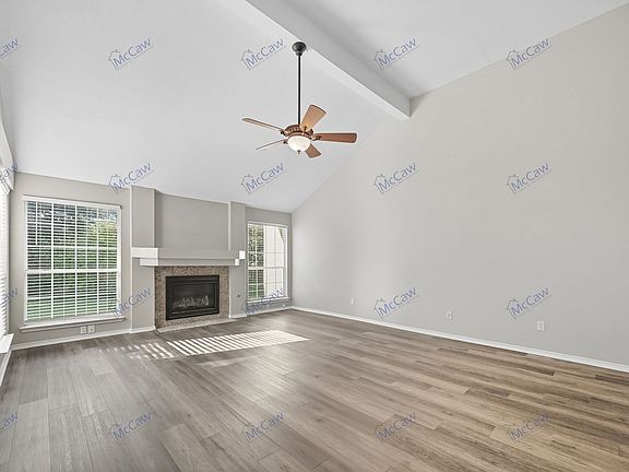 3rd image of 8202 Weatherly Dr
