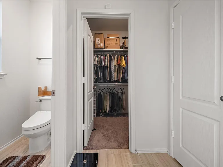 13921 Abraham Lincoln St — Photo 30