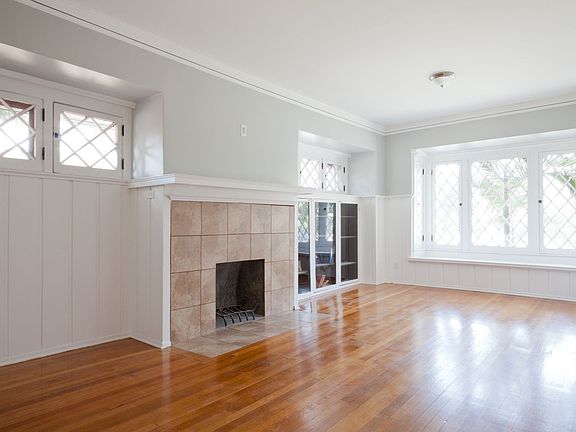 5th image of 1256 W Adams Blvd #1256
