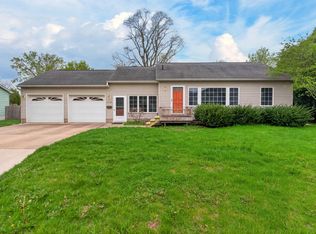 1139 Madison St, Cedar Falls, IA 50613