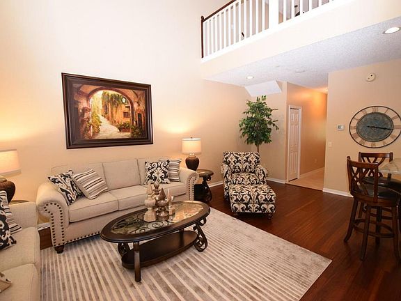 2nd image of 1226 Avenida De Las Casas