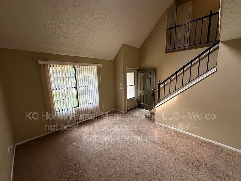 900 NW 36th Street Ter — Photo 10