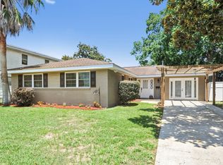 413 Lynnmeade Rd, Gretna, LA 70056