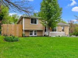 213 Titus Ave, Des Moines, IA 50315