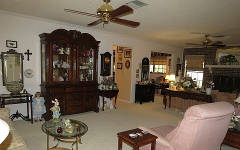 3rd image of 2850 Lakeview Dr