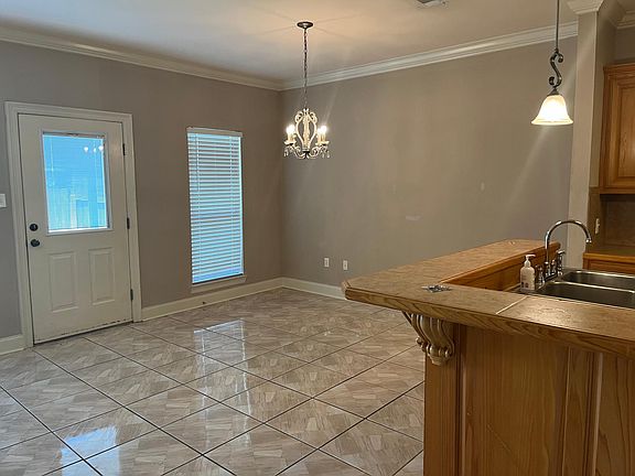 3rd image of 24115 De Chene Dr